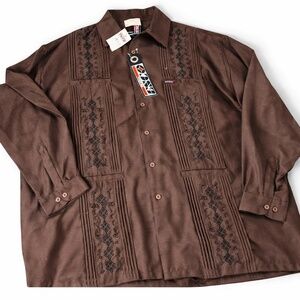 NWT Willie Esco Linen Embroidered Guayabera Shirt Brown